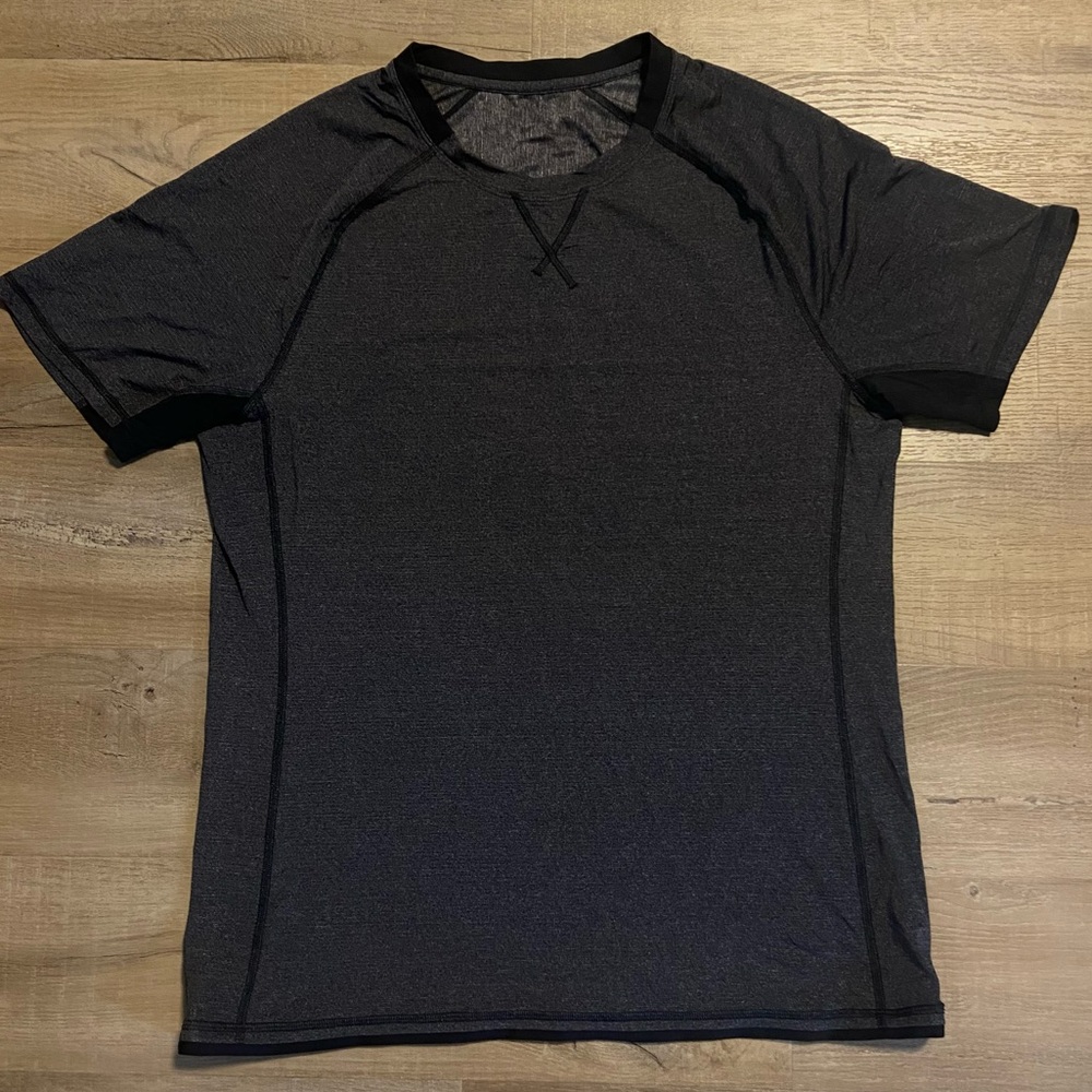 Men's Charcoal black Athletic Lululemon Shirt